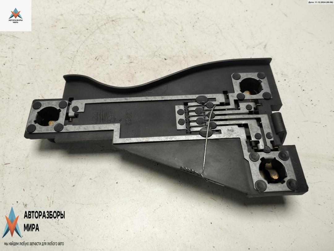 панель заднего левого фонаря Renault Megane 1 поколение 1996, 2.0 л., бензин, МКПП, синий, купе, 2262G - фото №1