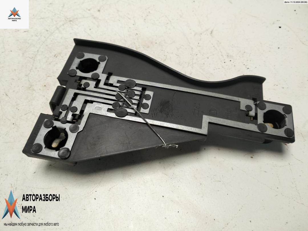 Плата фонаря заднего правого Renault Megane 1 поколение 1996, 2.0 л., бензин, МКПП, синий, купе, 2262D - фото №1