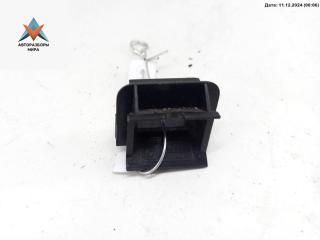 кронштейн (крепление) BMW 5 серия E39 1999, 2.5 л., бензин, МКПП, красный, универсал, 8156532