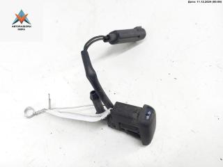 форсунка омывателя лобового стекла BMW X5 E53 [рестайлинг] 2004, 3.0 л., дизель, АКПП, серый, внедорожник 5 дв., 61667110851