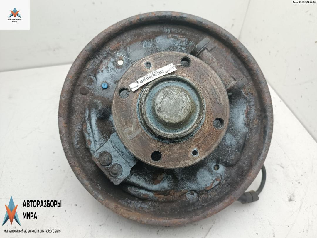 ступица задняя правая Peugeot 406 1 поколение 1995, 1.6 л., бензин, МКПП, красный, седан - фото №1