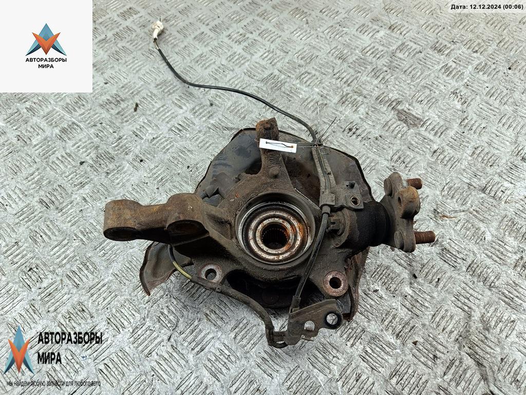 ступица передняя правая Toyota Avensis 2 поколение (T250) 2005, 2.2 л., дизель, МКПП, серый, универсал - фото №1