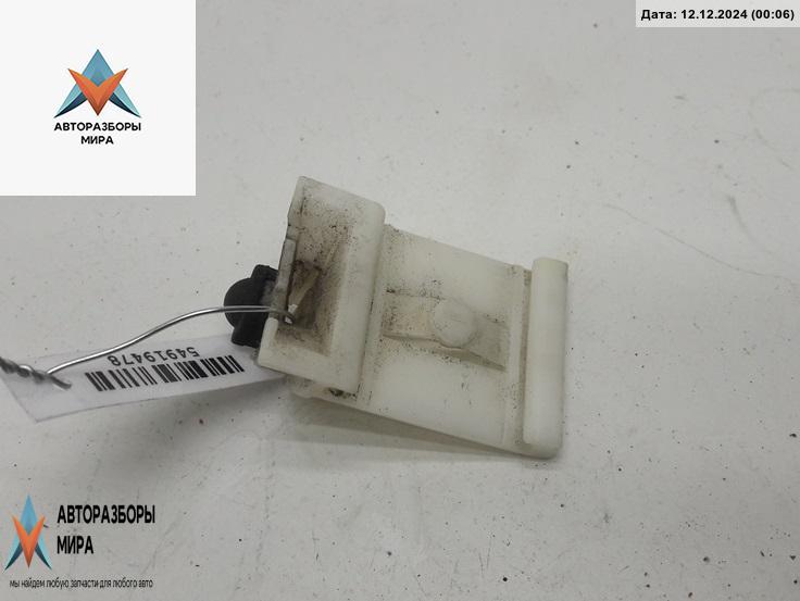 кронштейн (крепление) Volkswagen Passat B6 2007, 1.9 л., дизель, МКПП, серый, универсал, 3C9839351 - фото №1