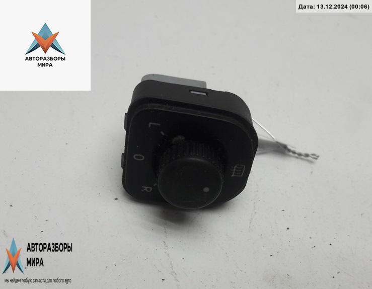 джойстик регулировки зеркал Volkswagen Passat B6 2007, 2.0 л., дизель, МКПП, чёрный, универсал, 1K0959565H - фото №1