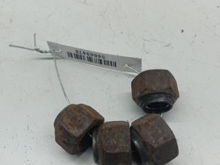 болт колесный Ford Focus 1 поколение [рестайлинг] 2004, 1.6 л., i, бензин, МКПП, синий, хетчбэк 5 дв.