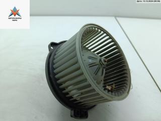 моторчик печки Mitsubishi Carisma 1 поколение [рестайлинг] 2002, 1.6 л., бензин, МКПП, синий, хетчбэк 5 дв., MF016070-0260