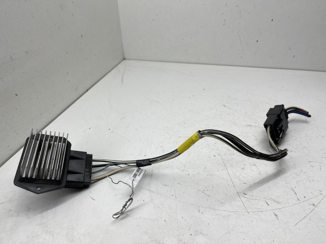 сопротивление печки Toyota Avensis 2006, 2.2 л., дизель, МКПП, серый, универсал, 4993002121
