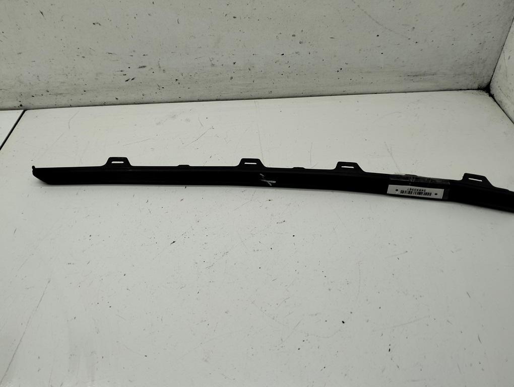 молдинг заднего бампера Volkswagen Passat B6 2006, 2.0 л., дизель, МКПП, серый, универсал, 3C9807459