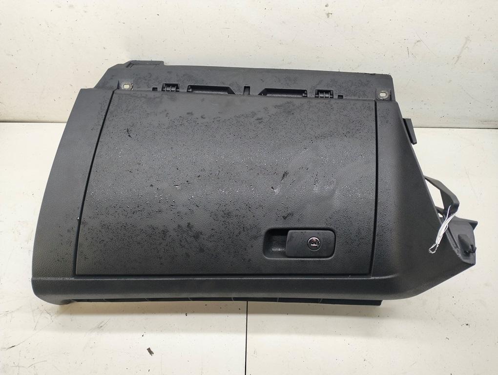 бардачок Volkswagen Passat B7 USA 2012, 2.5 л., бензин, АКПП, синий, седан, 561857938