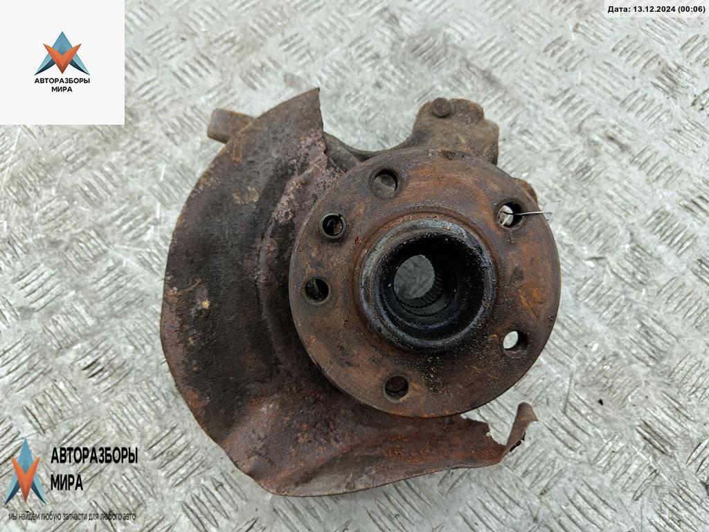 ступица передняя правая Volkswagen Transporter T4 1995, 1.9 л., дизель, МКПП, жёлтый, микроавтобус - фото №1