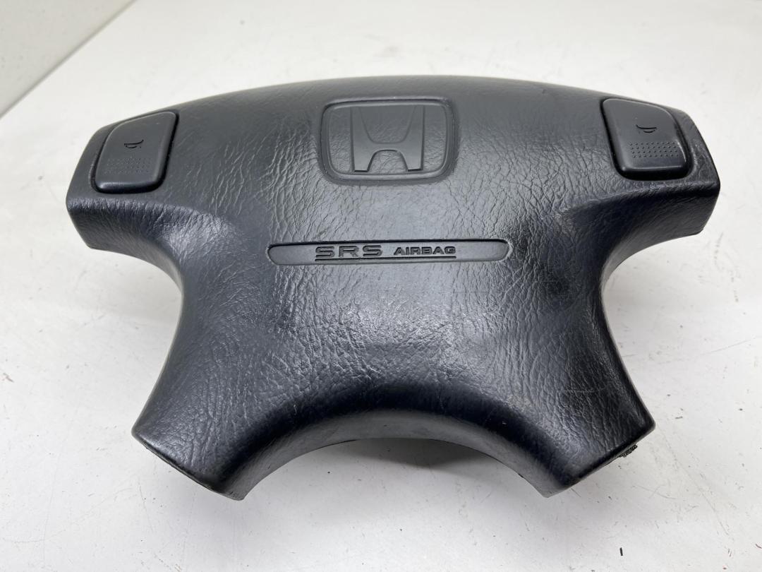подушка безопасности водителя Honda Accord 1999, 2.0 л., бензин, МКПП, серый, седан, 77800-S1A-E820-M1