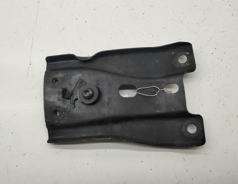 кронштейн (крепление) Volkswagen Passat B7 USA 2012, 2.5 л., бензин, АКПП, синий, седан, 561805567A