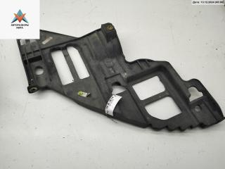 крепление фары правой Volkswagen Golf 6 поколение 2011, 2.0 л., дизель, МКПП, чёрный, универсал, 5K0807228A