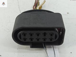 разъем (фишка) проводки Audi A4 B6 2002, 2.0 л., бензин, МКПП, серый, универсал, 1J0973735