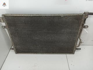 радиатор кондиционера Audi A4 B6 2002, 2.0 л., бензин, МКПП, серый, универсал, 8E0260401B