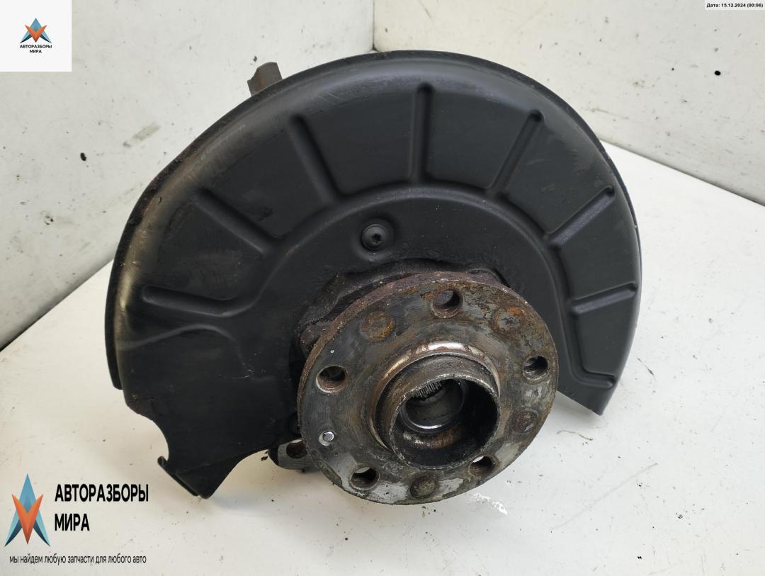 ступица передняя правая Volkswagen Passat B7 2012, 2.5 л., бензин, АКПП, синий, седан - фото №1