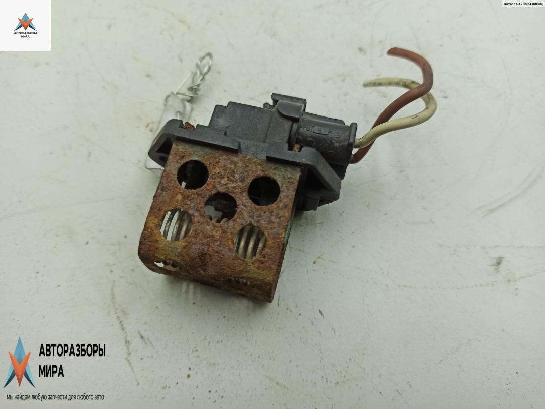 блок управления вентилятором (реле) Renault Megane 2 поколение 2004, 2.0 л., бензин, МКПП, зелёный, кабриолет, 7700432632 - фото №1