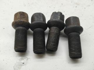 болт колесный Volkswagen Passat B5+ (GP) 2004, 1.9 л., дизель, МКПП, чёрный, универсал, 8D0601139D
