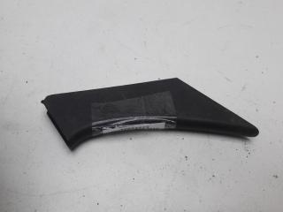 молдинг переднего бампера Volkswagen Golf 3 поколение 1997, 1.6 л., бензин, МКПП, красный, хетчбэк 5 дв., 1H6807245