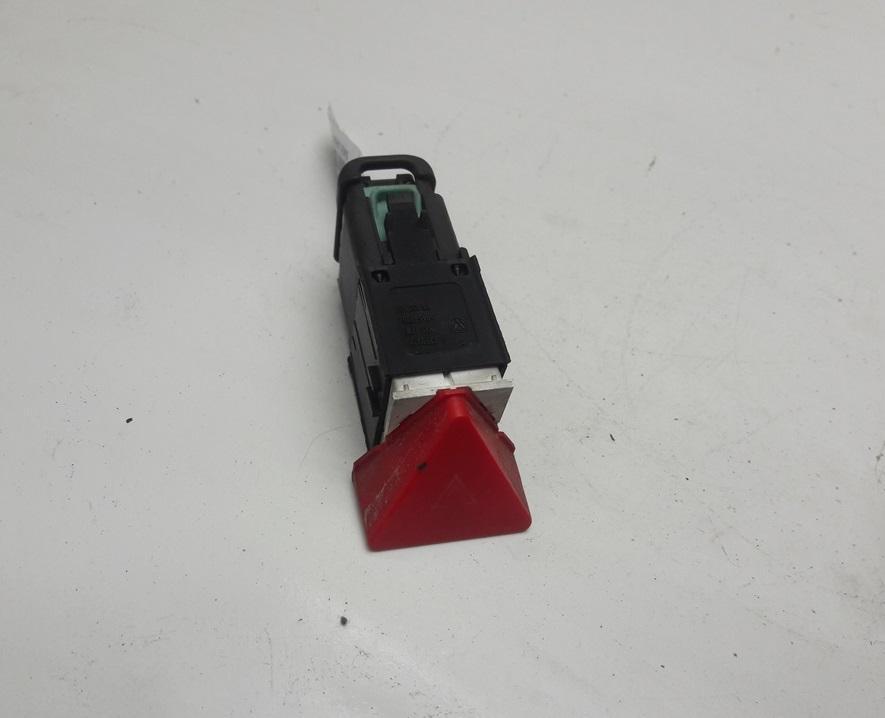 кнопка аварийной сигнализации Volkswagen Caddy 2005, 2.0 л., дизель, МКПП, белый, фургон, 1T0953509