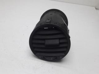 дефлектор обдува салона Volkswagen Caddy 2005, 2.0 л., дизель, МКПП, белый, фургон, 2K0819703B