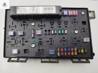 блок предохранителей Opel Astra H 2004, 2.0 л., бензин, МКПП, зелёный, универсал, 13191132