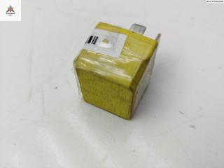 реле (прочие) Opel Astra H 2004, 2.0 л., бензин, МКПП, зелёный, универсал, 90226846