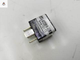 Реле стеклоочистителя (дворников) Opel Astra H 2004, 2.0 л., бензин, МКПП, зелёный, универсал, 13171831