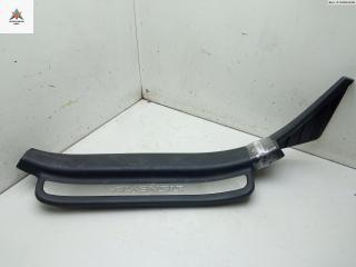 Накладка на порог внутренняя (салона) Toyota Avensis 2 поколение (T250) 2005, 2.2 л., дизель, МКПП, серый, универсал, 6791805040