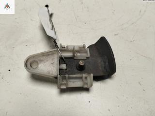 кронштейн (крепление) Renault Laguna 1 поколение [рестайлинг] 1999, 1.6 л., бензин, МКПП, серый, хетчбэк 5 дв., 411996A