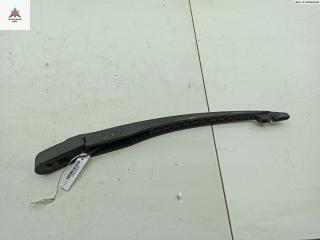 Щеткодержатель (поводок стеклоочистителя) задний Dacia (Renault) Sandero I 2009, 1.2 л., бензин, МКПП, белый, хетчбэк 5 дв., 7700841699