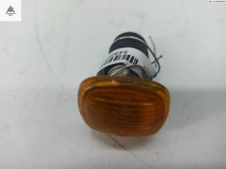 повторитель передний правый Audi A4 B5 1997, 1.6 л., бензин, МКПП, зелёный, седан, 4D0949101