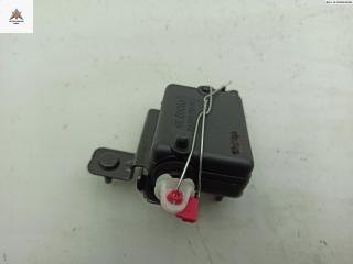 активатор замка багажника Dacia (Renault) Sandero I 2009, 1.2 л., бензин, МКПП, белый, хетчбэк 5 дв., 8200754083