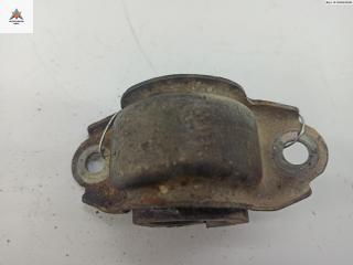 крепление стабилизатора / втулки стабилизатора Audi A6 4B/C5 1998, 2.8 л., бензин, МКПП, серый, универсал, 4D0441036D