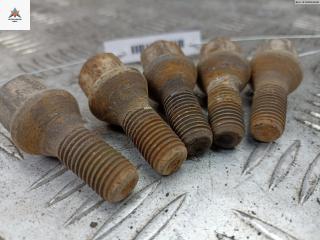 болт колесный Opel Zafira 1 поколение (A) 1999, 1.6 л., бензин, МКПП, серый, минивэн