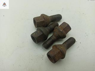 болт колесный Dacia (Renault) Sandero I 2009, 1.2 л., бензин, МКПП, белый, хетчбэк 5 дв.