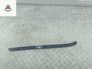 молдинг лобового стекла Ford Mondeo 2 поколение 1998, 1.8 л., бензин, МКПП, красный, седан, 93BBF03149AH