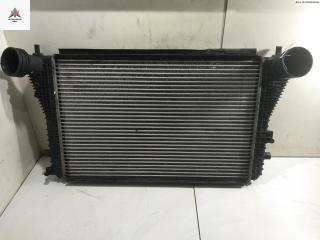 радиатор интеркулера Volkswagen Golf 5 поколение 2005, 1.9 л., дизель, МКПП, синий, хетчбэк 5 дв., 1K0145803E