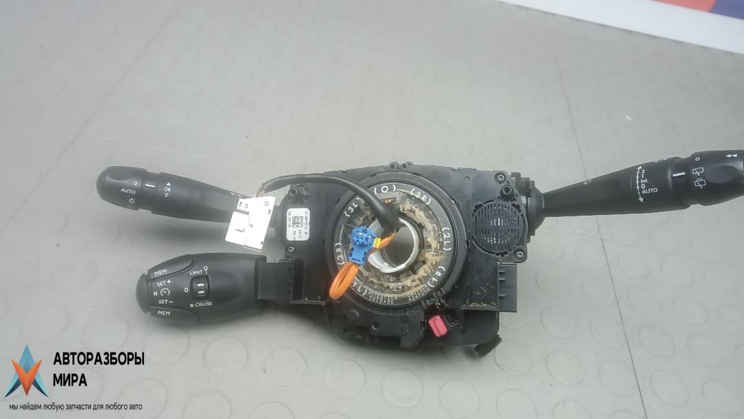 переключатель подрулевой Peugeot 308 T9 2015, 1.6 л., дизель, МКПП, универсал - фото №1