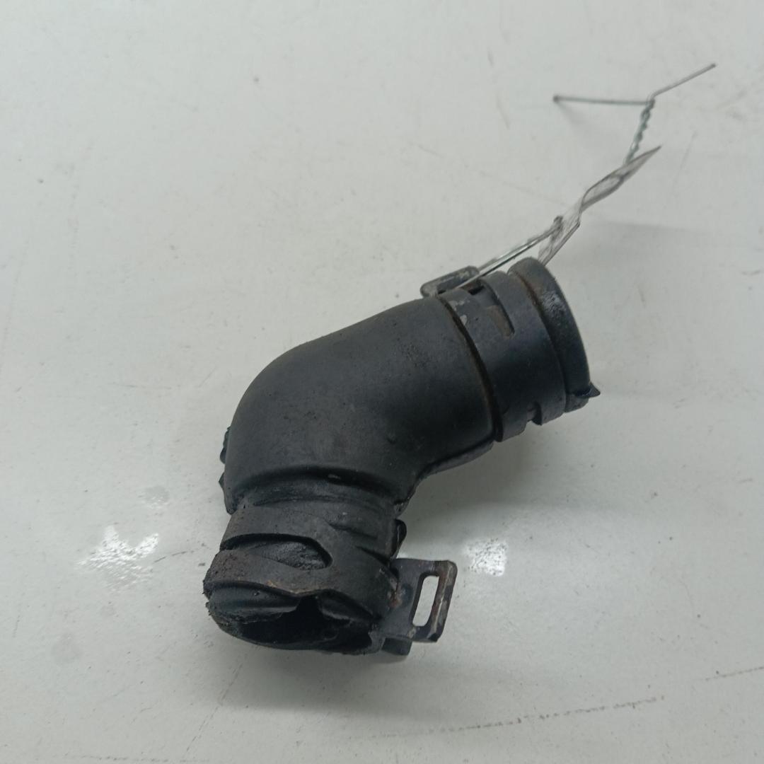 патрубок (трубопровод, шланг) Ford Mondeo III 2005, 2.0 л., дизель, МКПП, чёрный, универсал, 2S718B081C