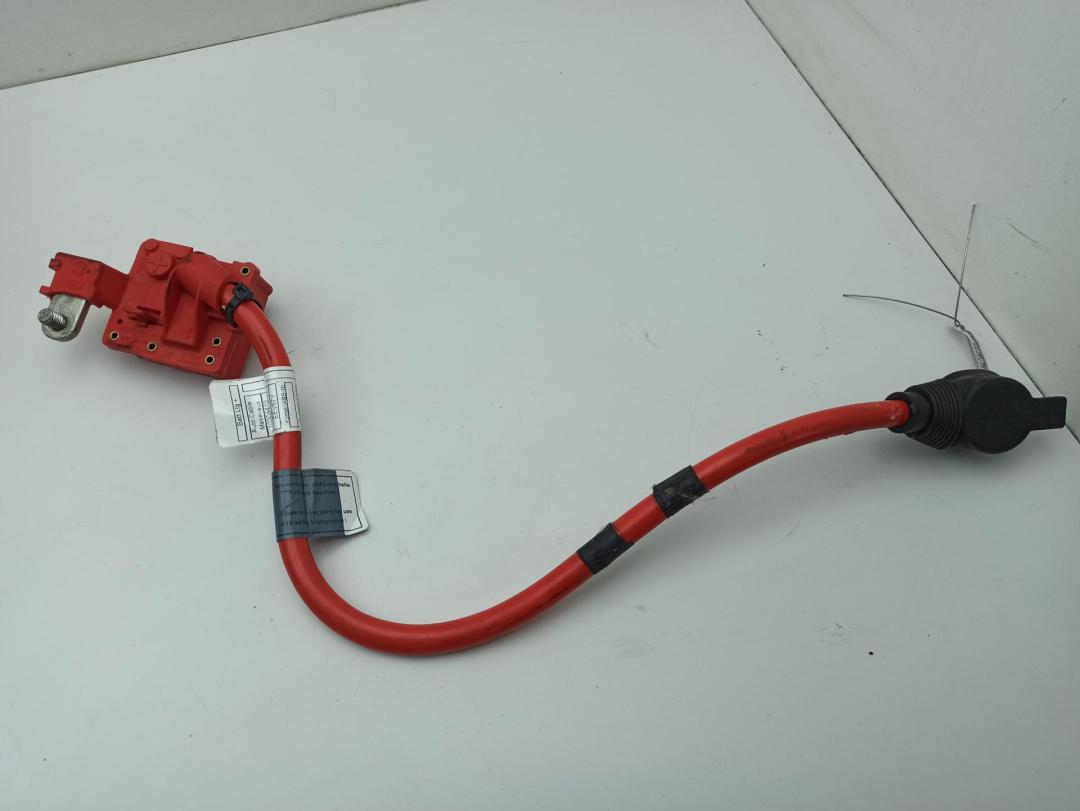 плюсовой провод аккумулятора BMW 7 F01/F02 2012, 3.0 л., гибрид, АКПП, серый, седан, 9223473, 61129223473