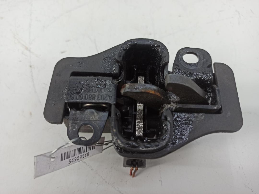 замок капота Mercedes-Benz C W203 2002, 2.7 л., дизель, АКПП, серый, универсал, 2038800060