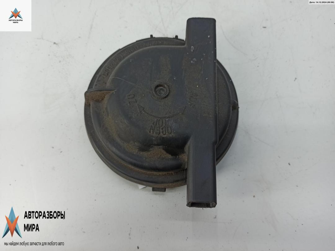 крышка фары Audi 80 8A/B3 1990, 1.6 л., бензин, МКПП, красный, седан, 1305219013 - фото №1