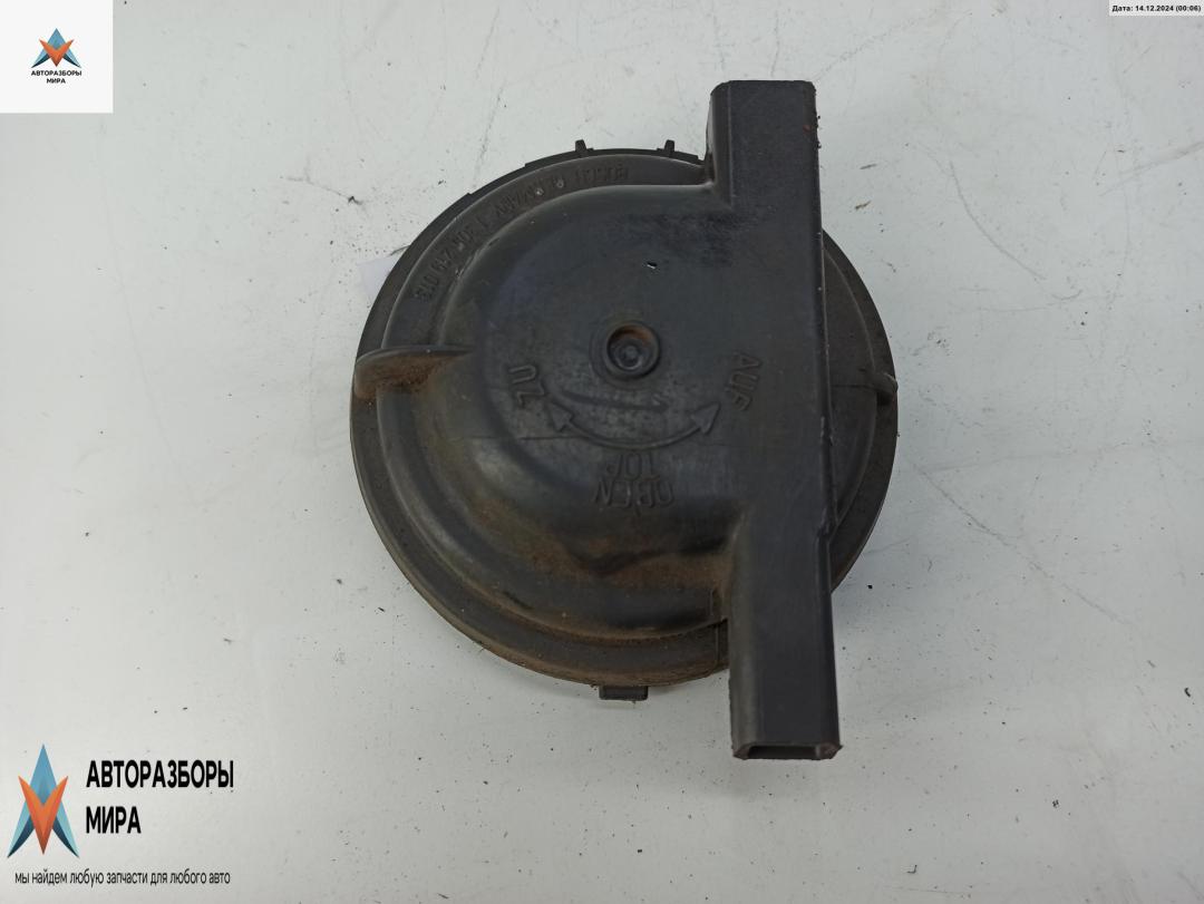 крышка фары Audi 80 8A/B3 1990, 1.6 л., бензин, МКПП, красный, седан, 1305219013 - фото №1