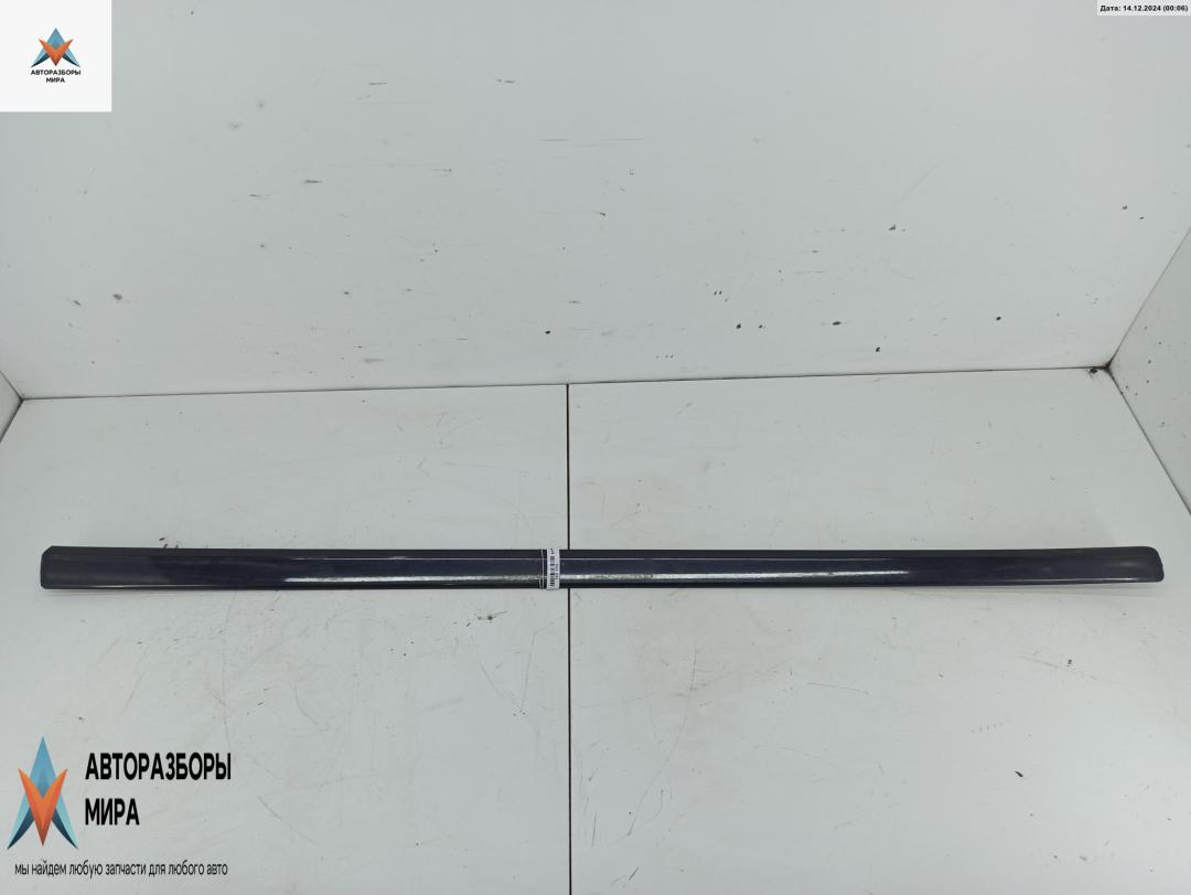 молдинг двери передней правой Audi A4 B6 2002, 1.9 л., дизель, МКПП, чёрный, универсал, 8E0853954 - фото №1