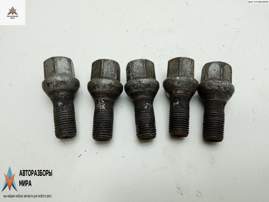 болт колесный Fiat Scudo 1 поколение 1998, 1.9 л., дизель, МКПП, зелёный, фургон - фото №1