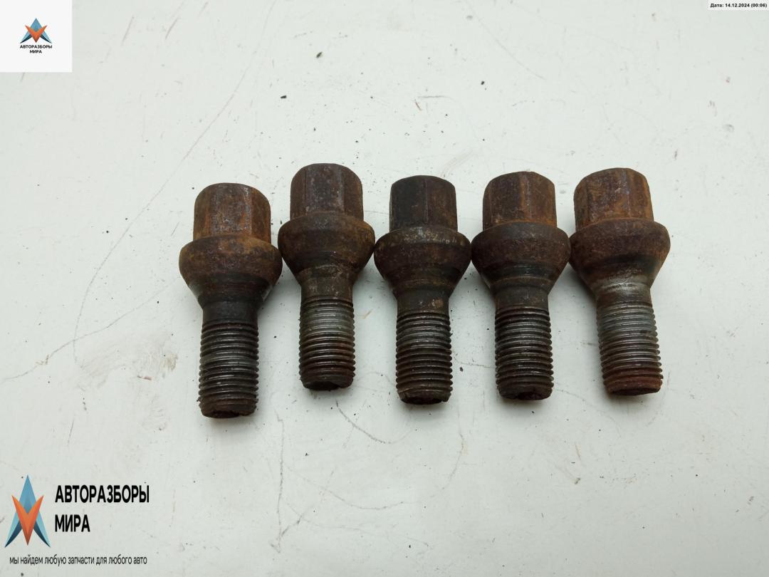 болт колесный Fiat Ulysse 2 поколение 2005, 2.0 л., бензин, МКПП, серый, минивэн - фото №1