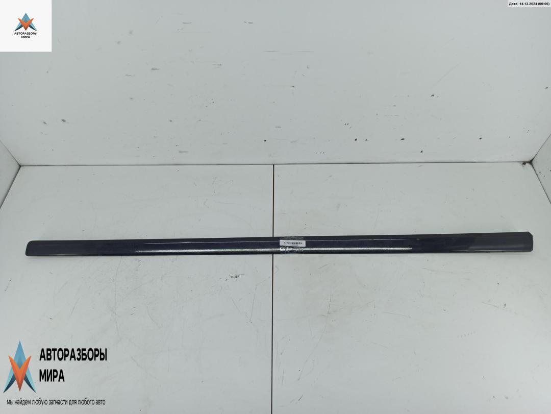 молдинг двери передней левой Audi A4 B6 2002, 1.9 л., дизель, МКПП, чёрный, универсал, 8E0853953 - фото №1