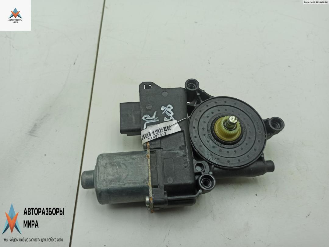 моторчик стеклоподъемника передний правый Peugeot 308 T7 2009, 1.6 л., бензин, МКПП, белый, хетчбэк 5 дв., 9657247580 - фото №1