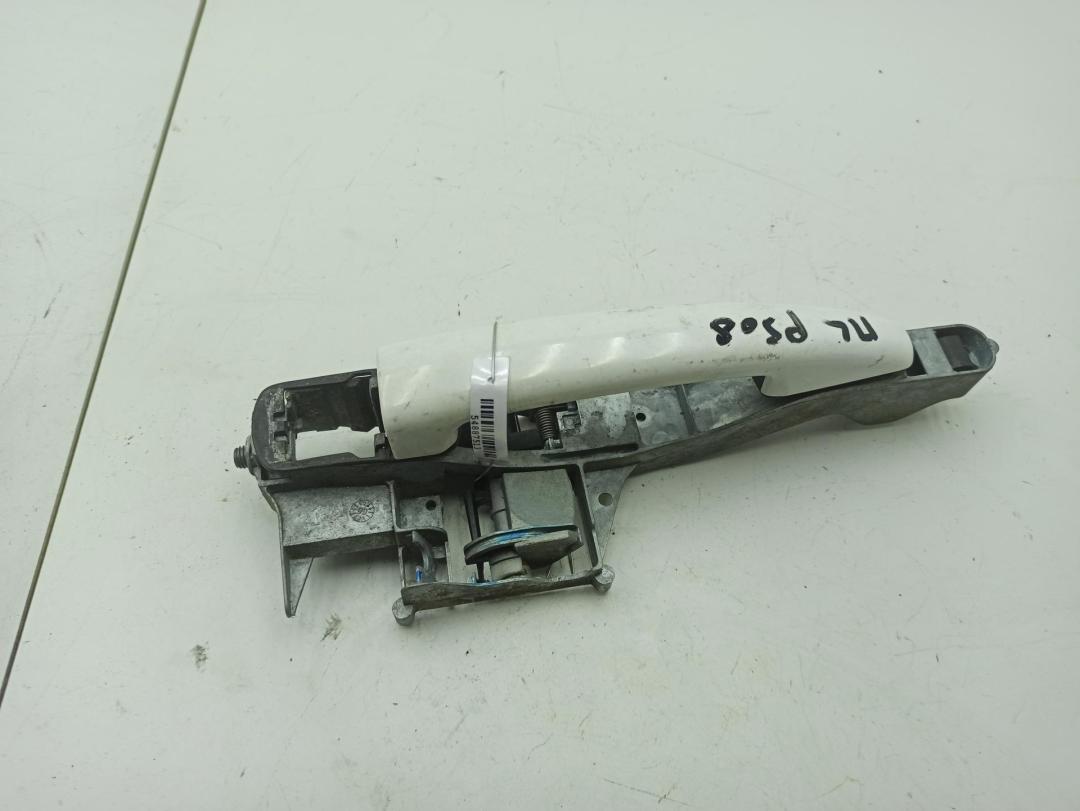 ручка наружная передняя левая Peugeot 308 T7 2009, 1.6 л., бензин, МКПП, белый, хетчбэк 5 дв., 9680168680